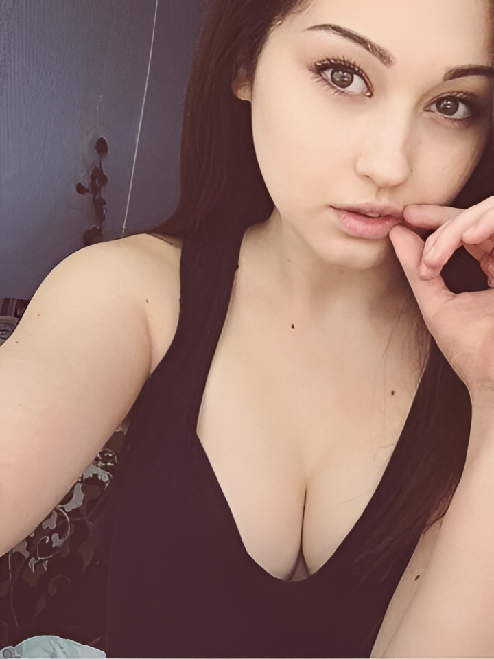 Нина привлекательная девушка из Азнакаево цена от 4000 руб