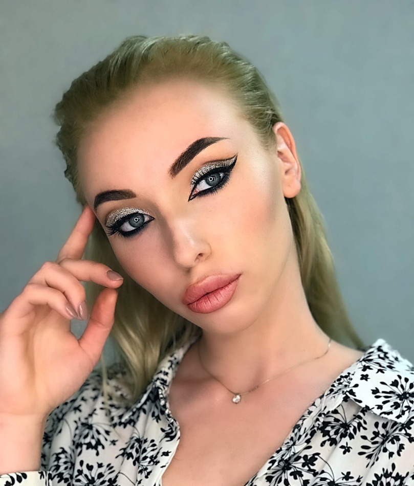 Рита привлекательная девушка из Азнакаево цена от 3500 руб