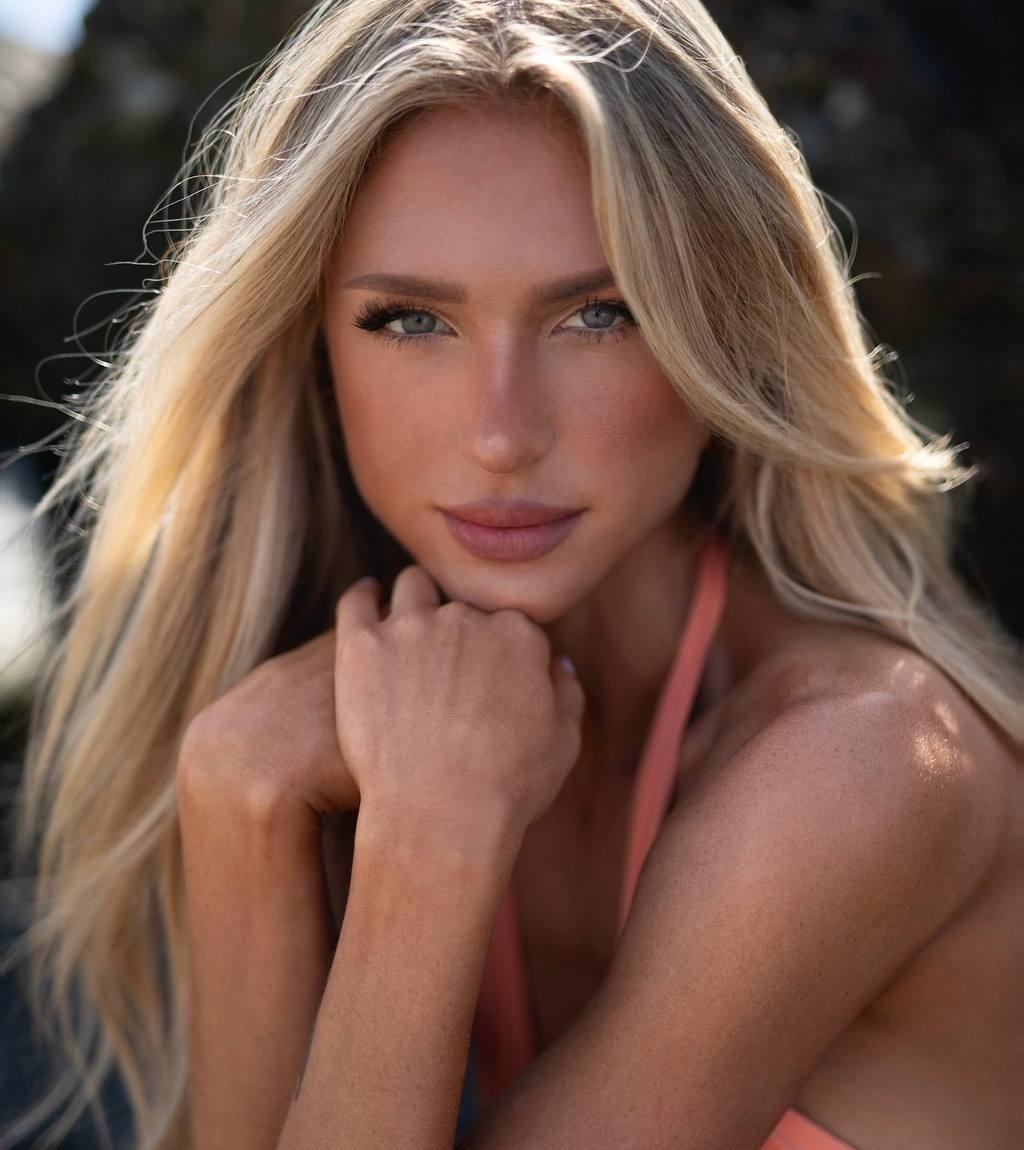 Катерина привлекательная девушка из Азнакаево цена от 5000 руб